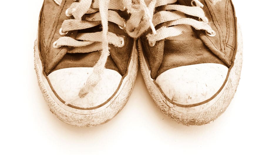 8 Clever Hacks With Toothpaste