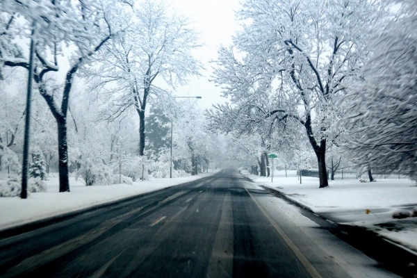 Dangerous Mistakes People Make While Driving